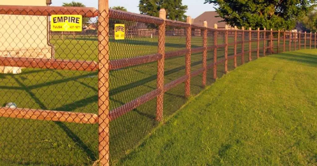 Build a Wood & Chain Link Fence (Beauty, Strength, Visibility)