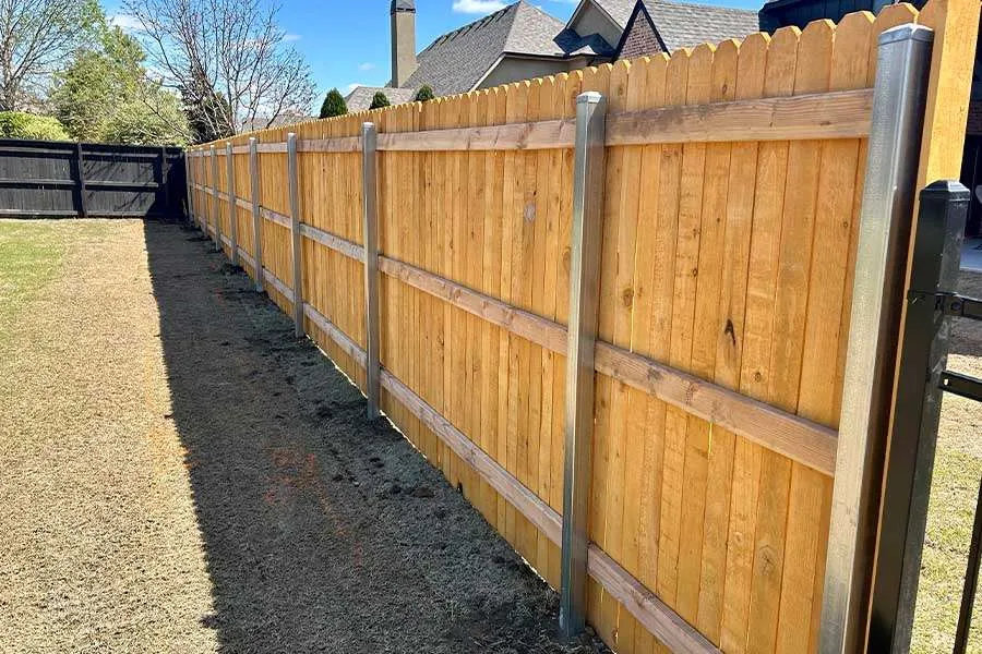10 Reasons to Choose Metal Fence Posts for Your Wood Fence in Tulsa