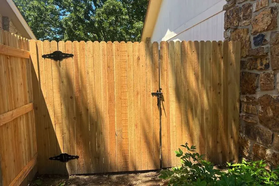 Privacy Fence 6′ Cedar Dog Ear on Steel Posts at Tulsa, OK Privacy Fence 6' Cedar Dog Ear on Steel Posts at Tulsa, OK