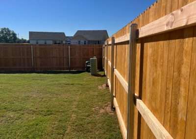 Dog Ear Wood Vertical Privacy Fence Metal Post