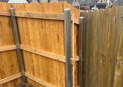 Dog Ear Wood Vertical Privacy Fence Metal Post