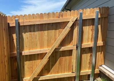 17058991-9 6 ft Dog Ear Wood Vertical Privacy Stained Fence